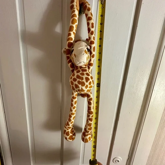 FAO Schwarz Geoffrey Giraffe Plush 24” Toys“R”Us 2011 Collectible Stuffed Animal - Picture 6 of 6